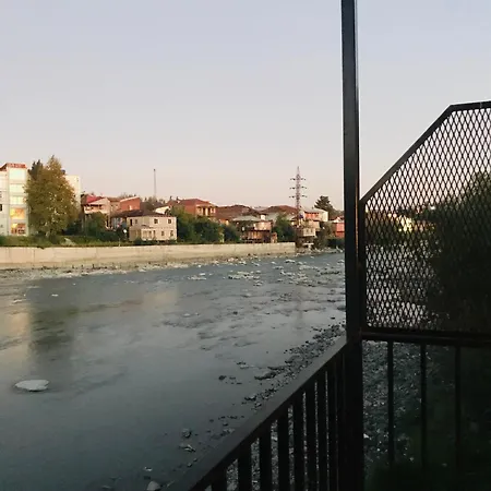 Apartment Riverside 库塔伊西 外观 照片